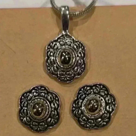 Premier Designs floral button Marcasite Earrings 20" necklace set silvertone EUC - Picture 4 of 5
